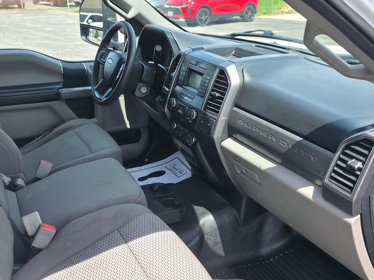 2019 Ford SUPER DUTY F-350 DRW XL *KNAPHEIDE CLASSIC II SERVICE BODY* Photo