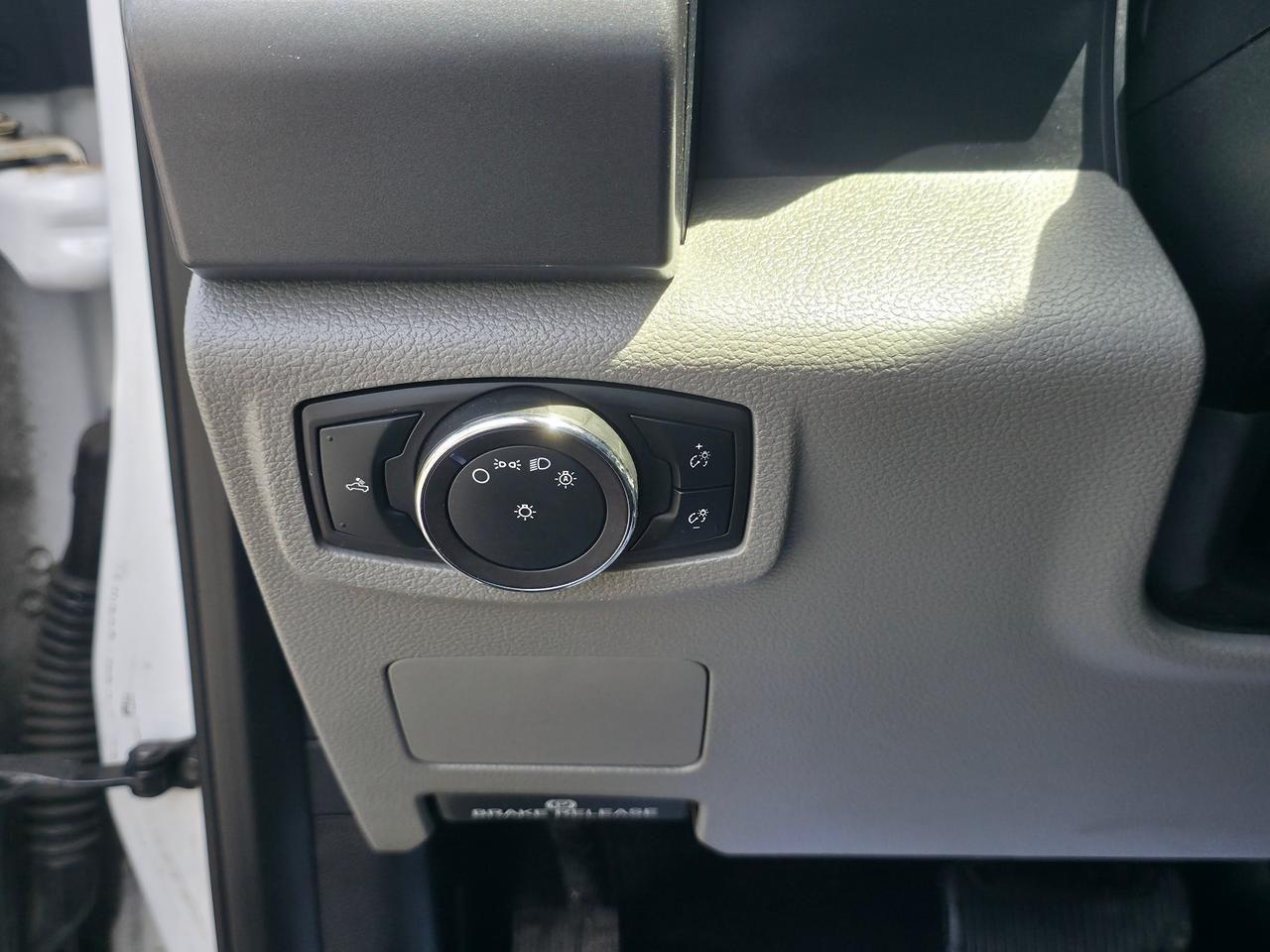 2019 Ford SUPER DUTY F-350 DRW XL *KNAPHEIDE CLASSIC II SERVICE BODY* Photo