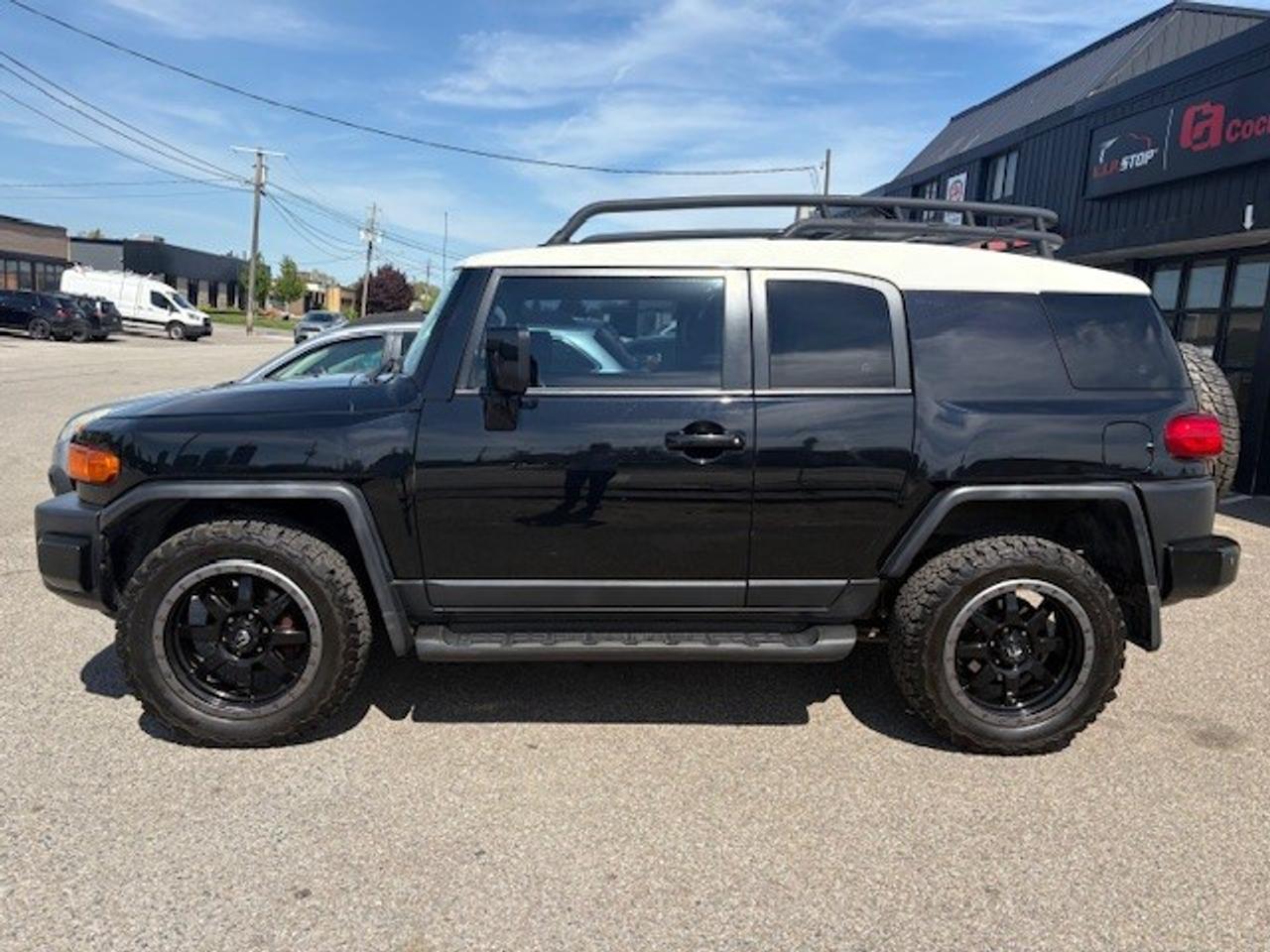 2008 Toyota FJ Cruiser Base (A5) 4dr All-wheel Drive Photo2