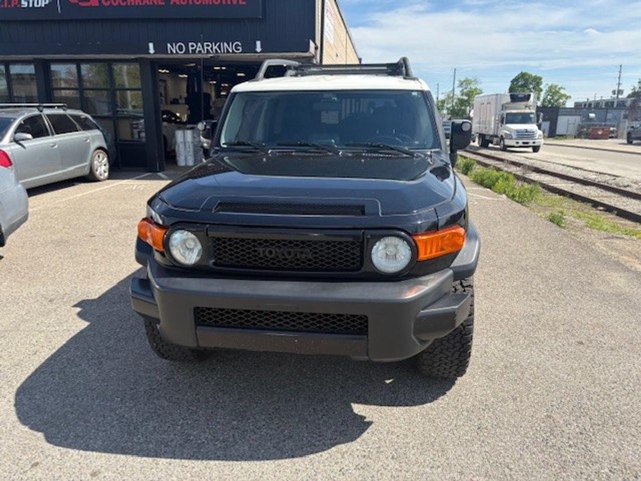 2008 Toyota FJ Cruiser Base (A5) 4dr All-wheel Drive Photo