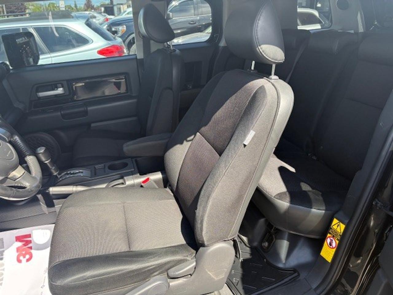2008 Toyota FJ Cruiser Base (A5) 4dr All-wheel Drive Photo