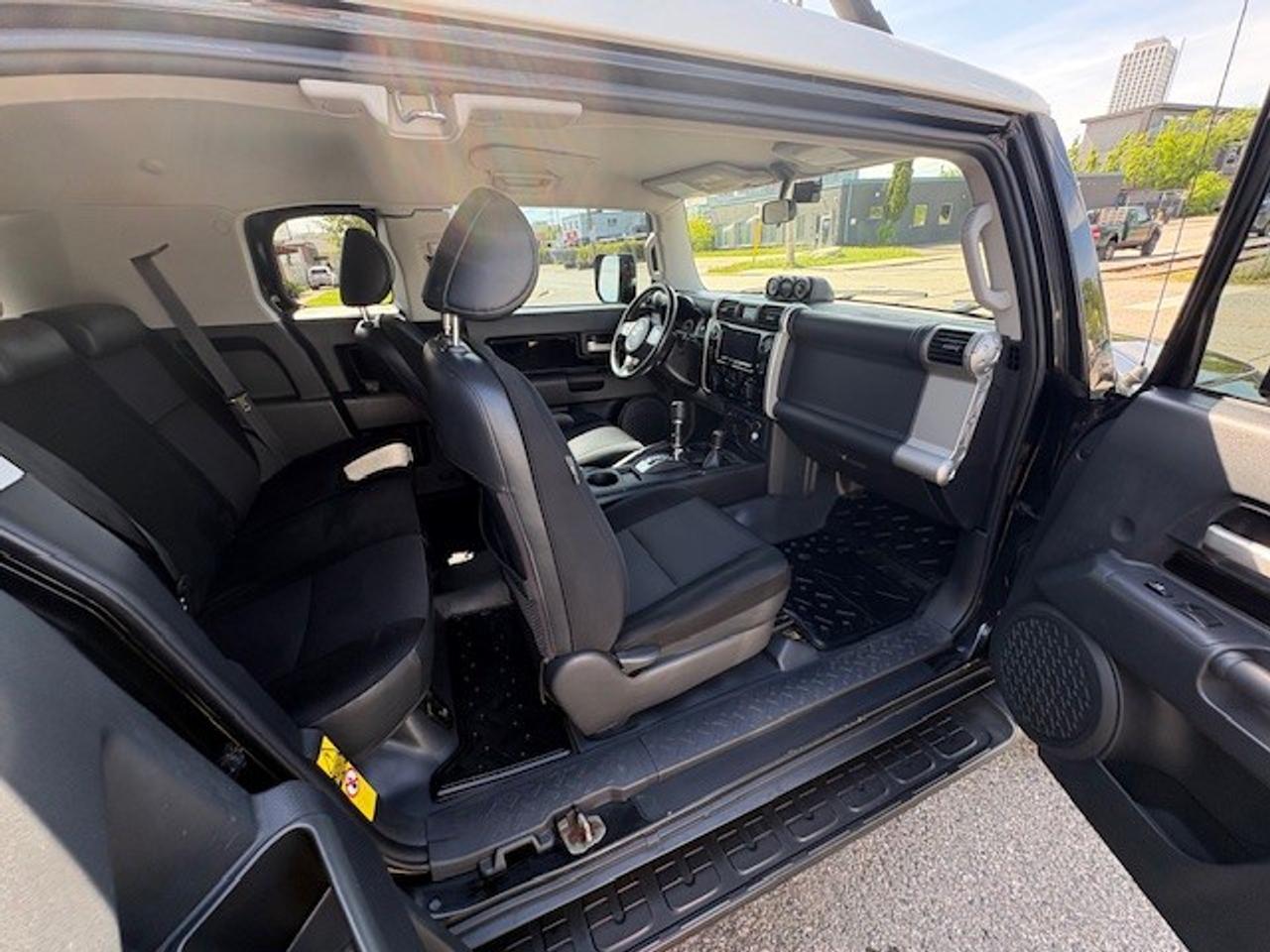 2008 Toyota FJ Cruiser Base (A5) 4dr All-wheel Drive Photo