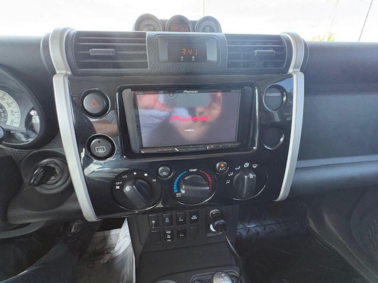 2008 Toyota FJ Cruiser Base (A5) 4dr All-wheel Drive Photo