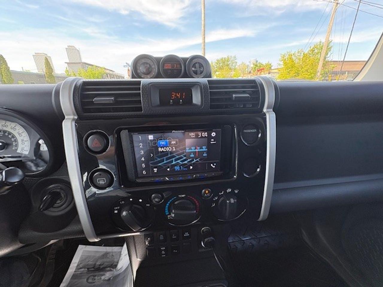 2008 Toyota FJ Cruiser Base (A5) 4dr All-wheel Drive Photo