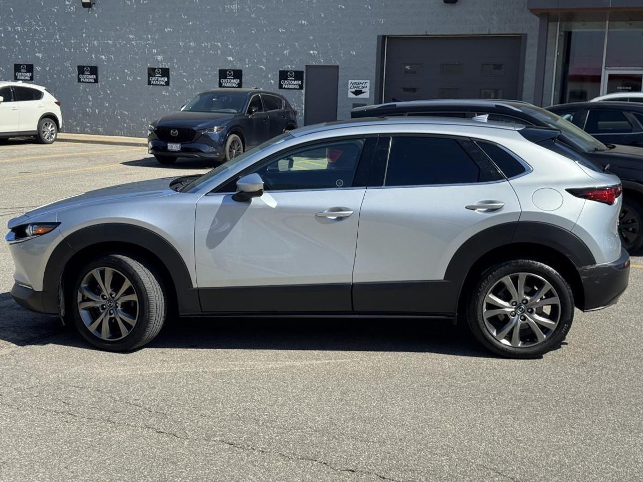 2023 Mazda CX-30 GT AWD/ EXTENDED WARRANTY/ 3.95% RATE/ MUST SEE Photo