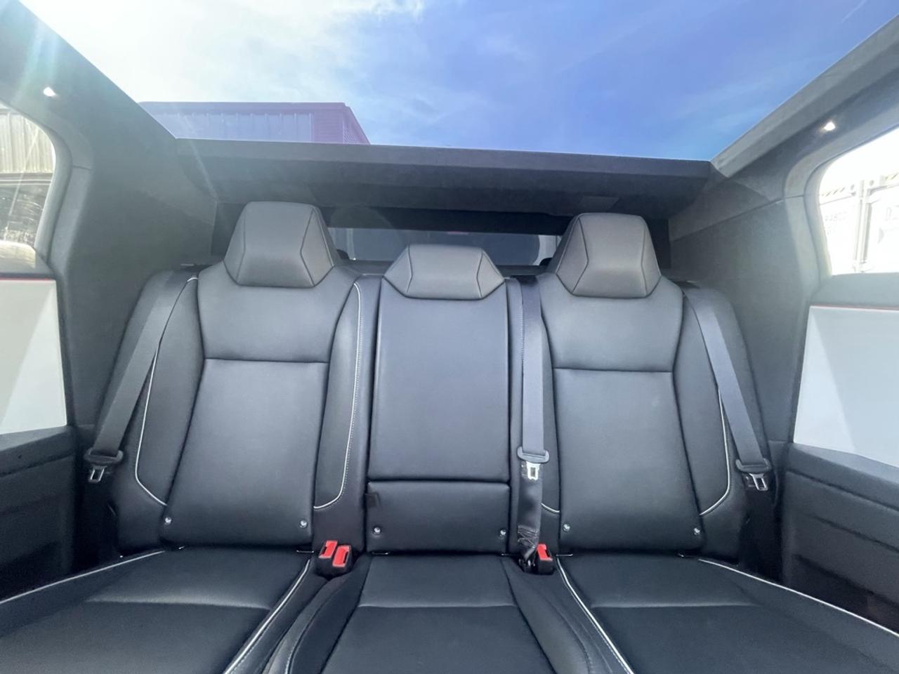 2024 Tesla Cybertruck AWD FOUNDATION SERIES   1 Owner   Clean! Photo