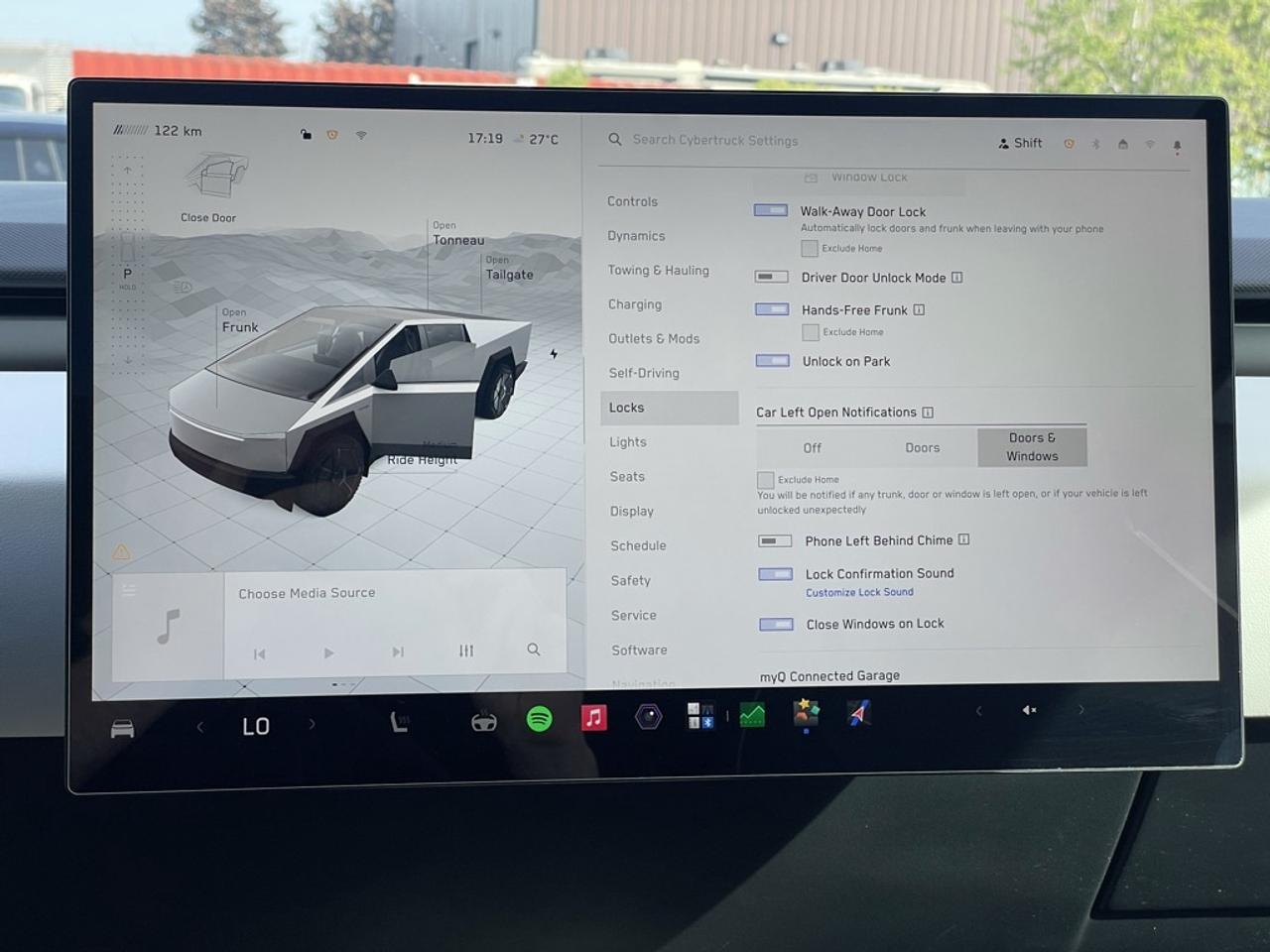 2024 Tesla Cybertruck AWD FOUNDATION SERIES   1 Owner   Clean! Photo