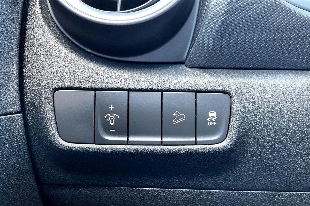 2023 Hyundai KONA PREFERRED AWD   ACCIDENT FREE   HEATED SEATS/STEER Photo