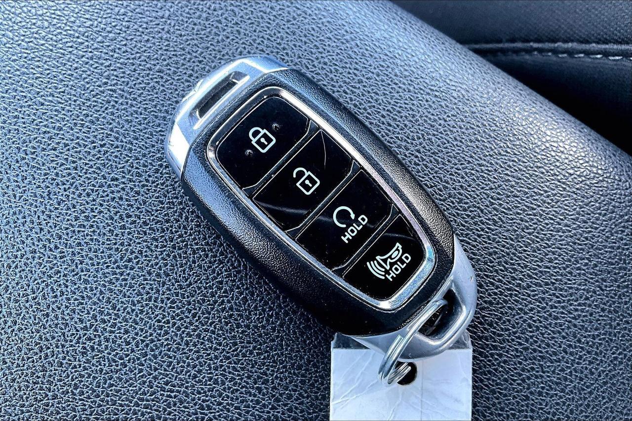 2023 Hyundai KONA PREFERRED AWD   ACCIDENT FREE   HEATED SEATS/STEER Photo