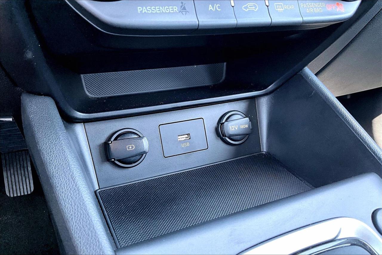 2023 Hyundai KONA PREFERRED AWD   ACCIDENT FREE   HEATED SEATS/STEER Photo