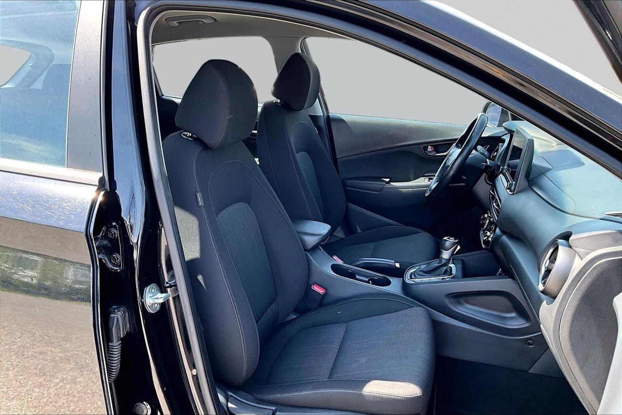 2023 Hyundai KONA PREFERRED AWD   ACCIDENT FREE   HEATED SEATS/STEER Photo