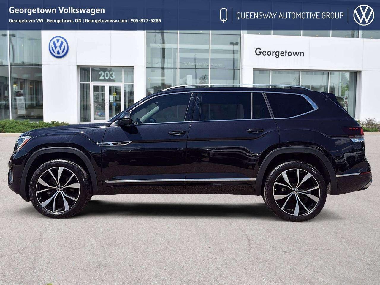 2024 Volkswagen Atlas Execline Captain's Chair Pkg   Carplay   Pano Roof Photo