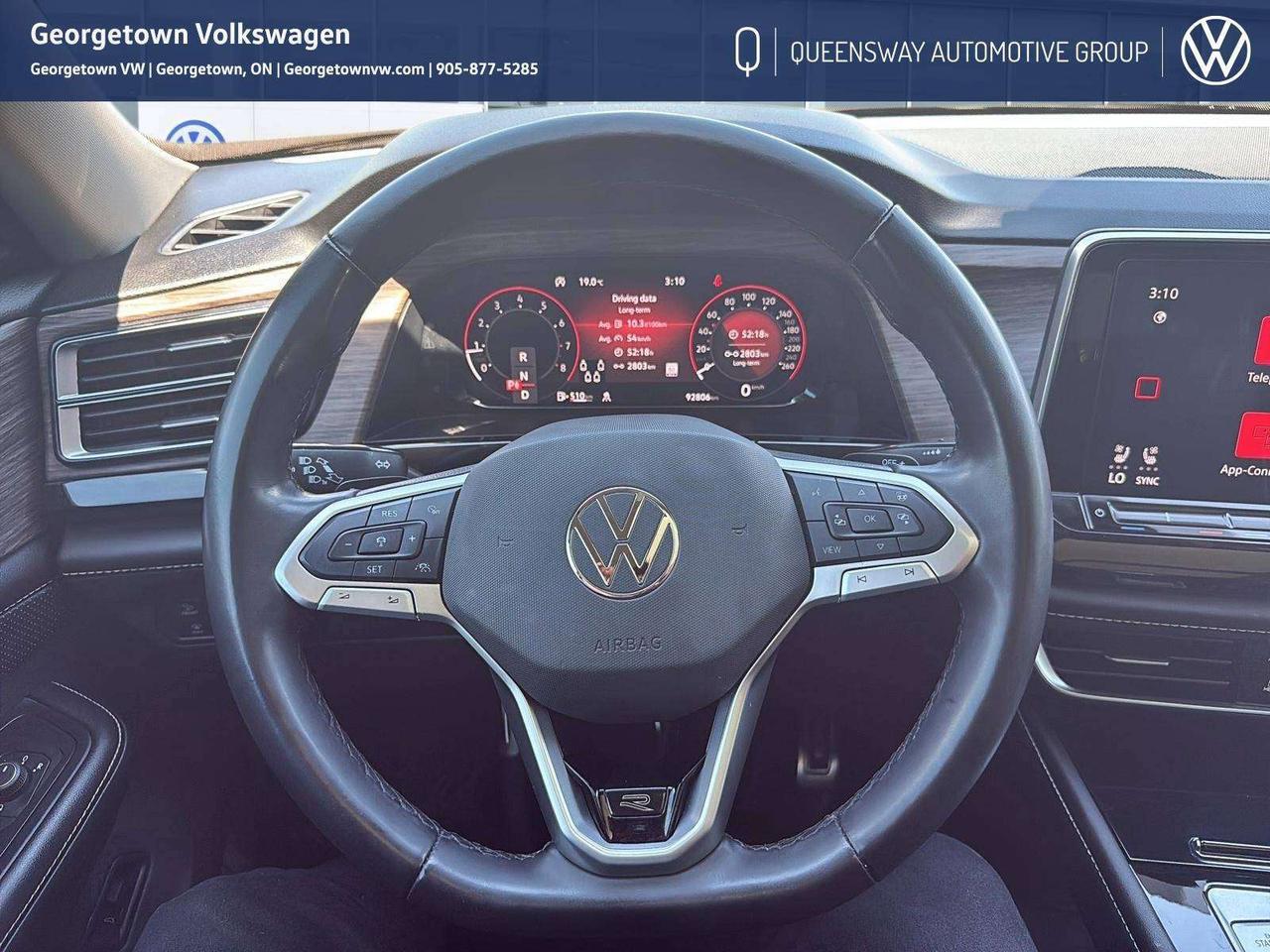 2024 Volkswagen Atlas Execline Captain's Chair Pkg   Carplay   Pano Roof Photo