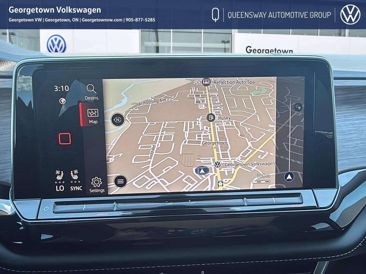 2024 Volkswagen Atlas Execline Captain's Chair Pkg   Carplay   Pano Roof Photo