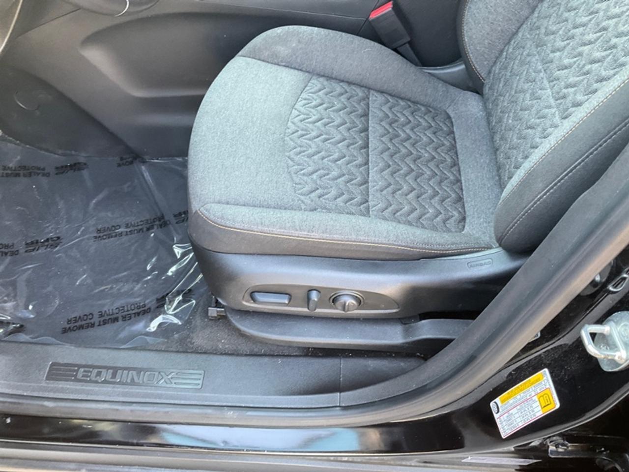 2022 Chevrolet Equinox LT Photo