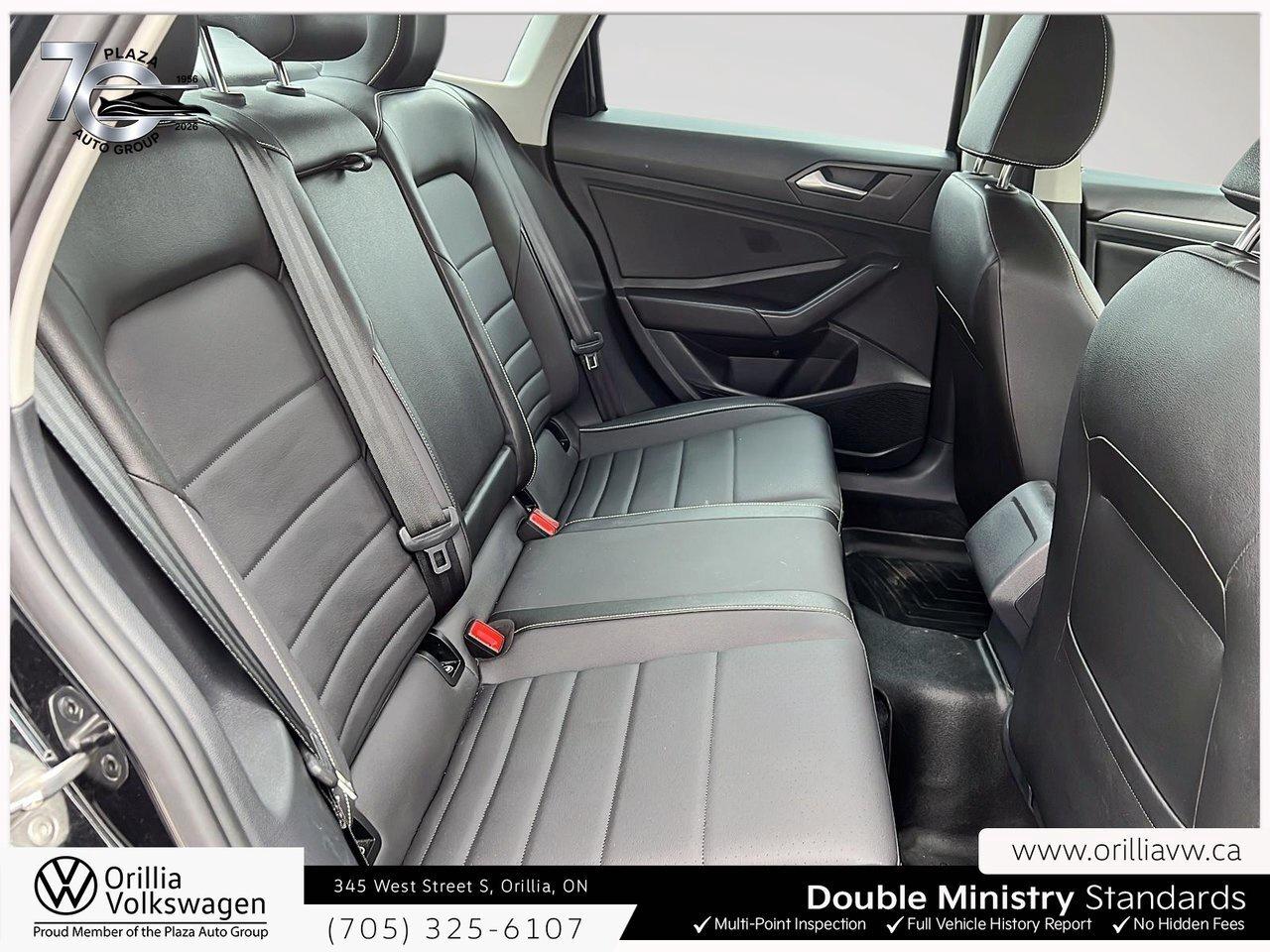 2024 Volkswagen Jetta Comfortline Tinted windows   Clear Hood Protection Photo