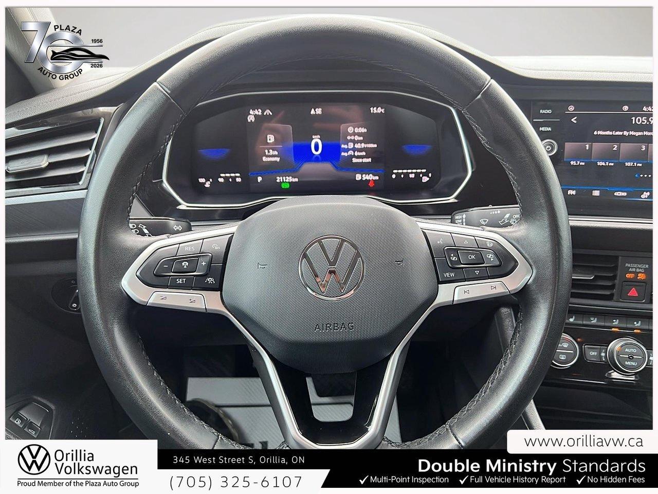 2024 Volkswagen Jetta Comfortline Tinted windows   Clear Hood Protection Photo