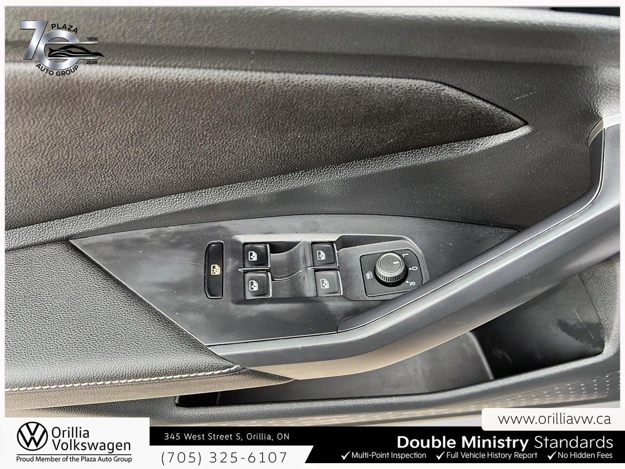 2024 Volkswagen Jetta Comfortline Tinted windows   Clear Hood Protection Photo