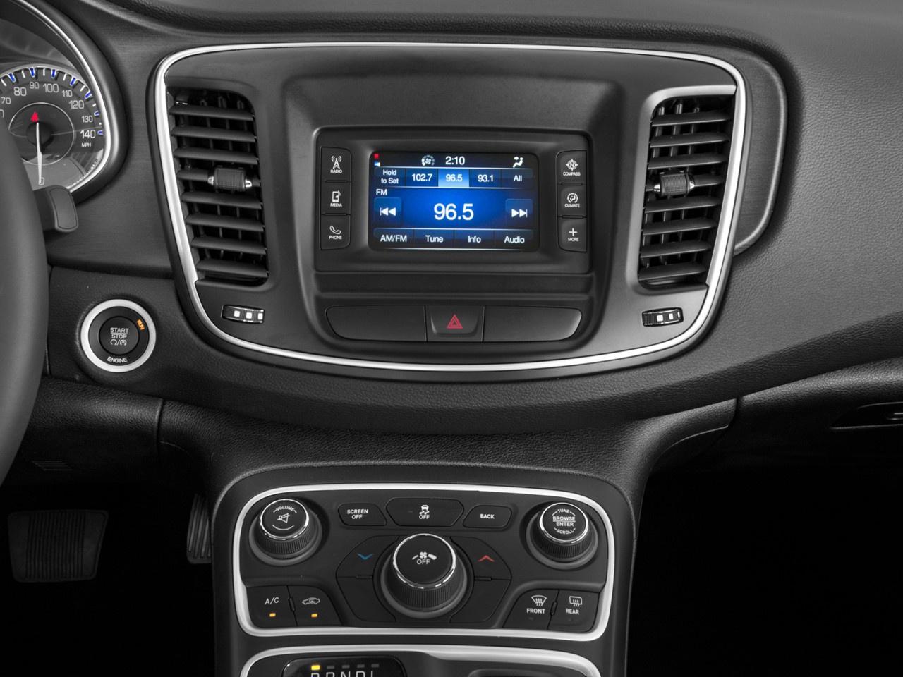 2016 Chrysler 200 4dr Sdn LX FWD Photo