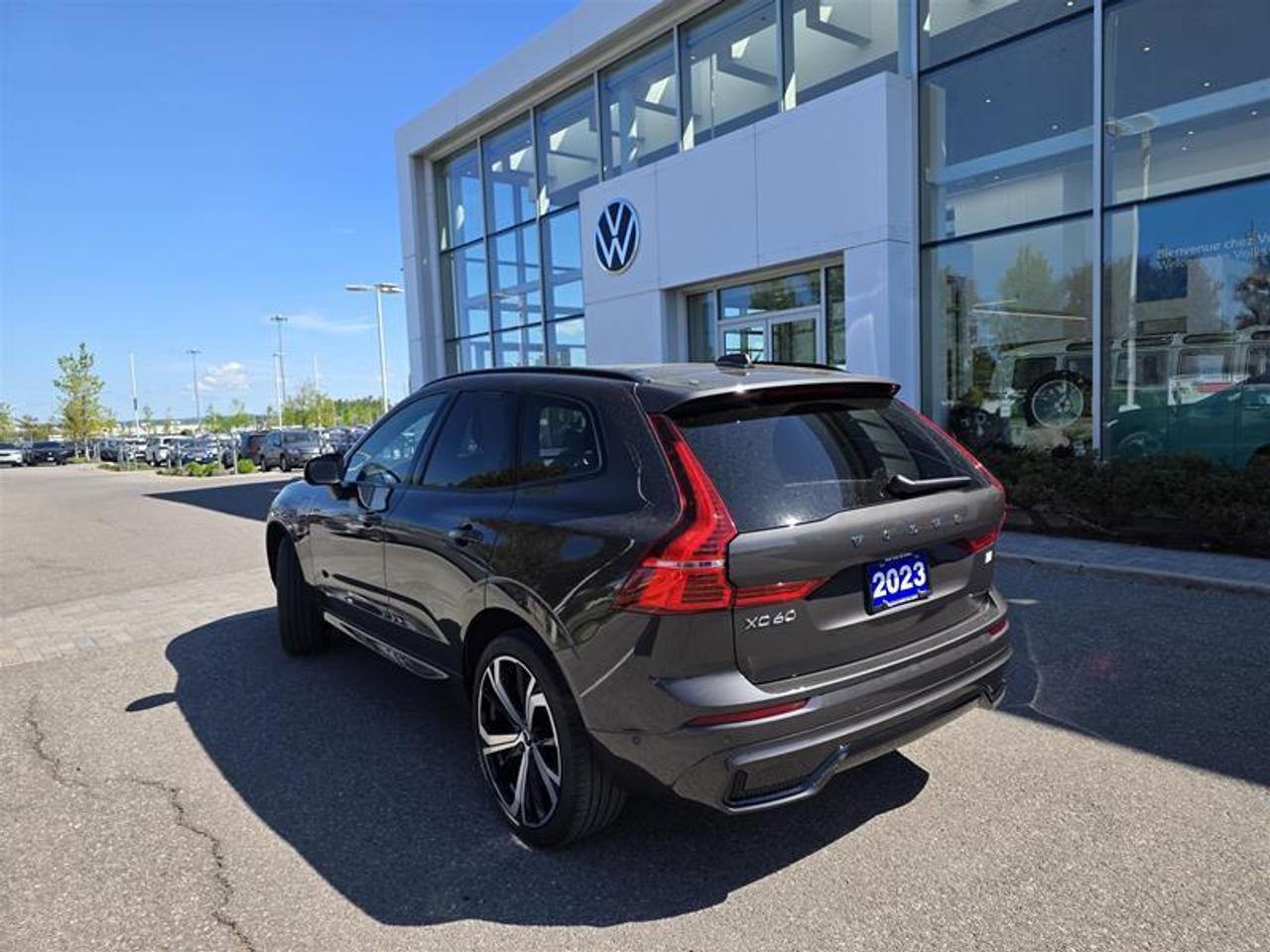 2023 Volvo XC60 Recharge Ultimate - Dark W/Winter wheel pkg Photo
