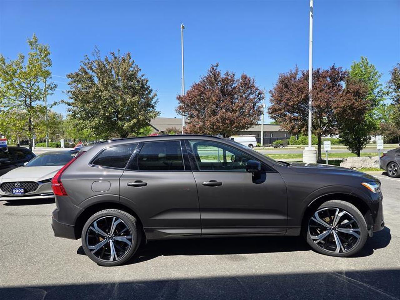 2023 Volvo XC60 Recharge Ultimate - Dark W/Winter wheel pkg Photo