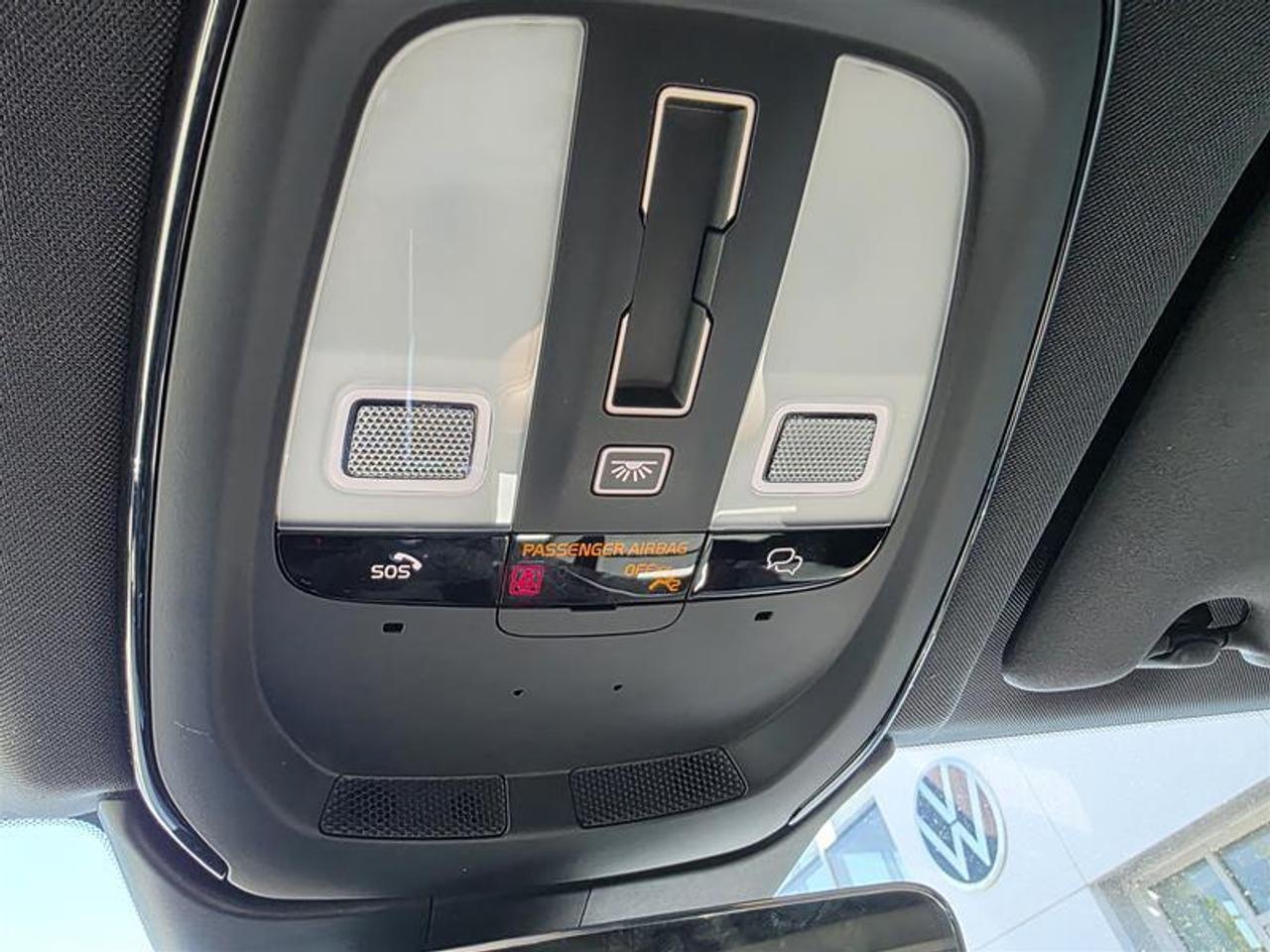 2023 Volvo XC60 Recharge Ultimate - Dark W/Winter wheel pkg Photo