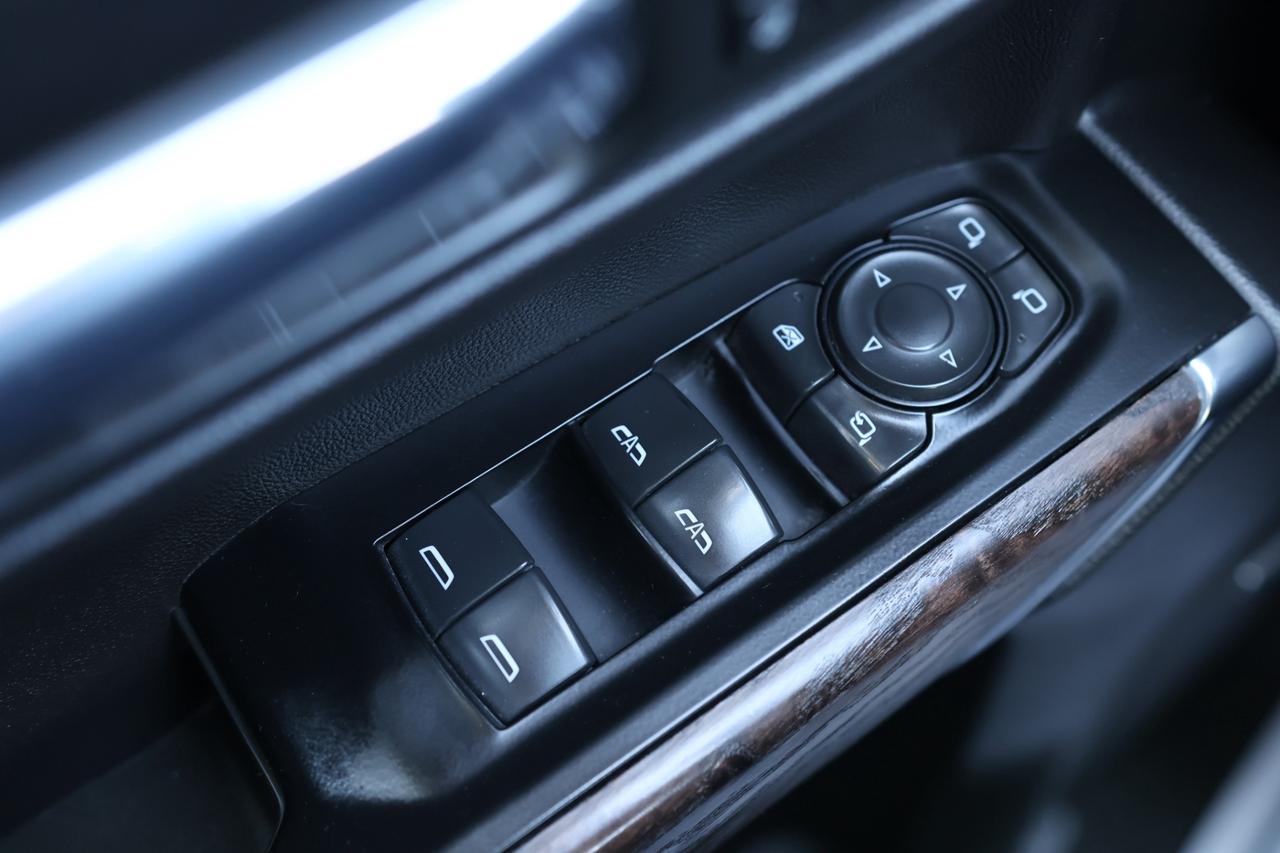 2019 GMC Sierra 1500 DENALI-5.3L-4WD-CREW CAB-R STARTER/360CAM/NAV/ADAP Photo