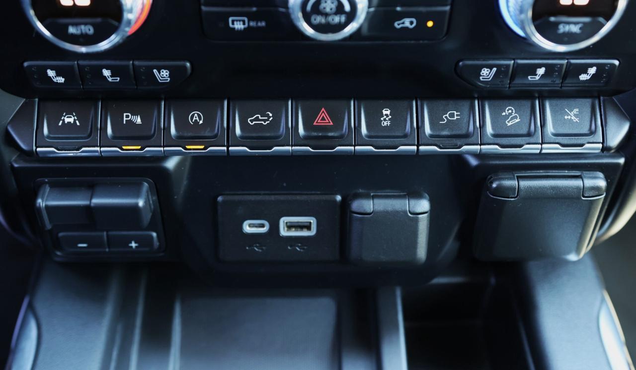 2019 GMC Sierra 1500 DENALI-5.3L-4WD-CREW CAB-R STARTER/360CAM/NAV/ADAP Photo