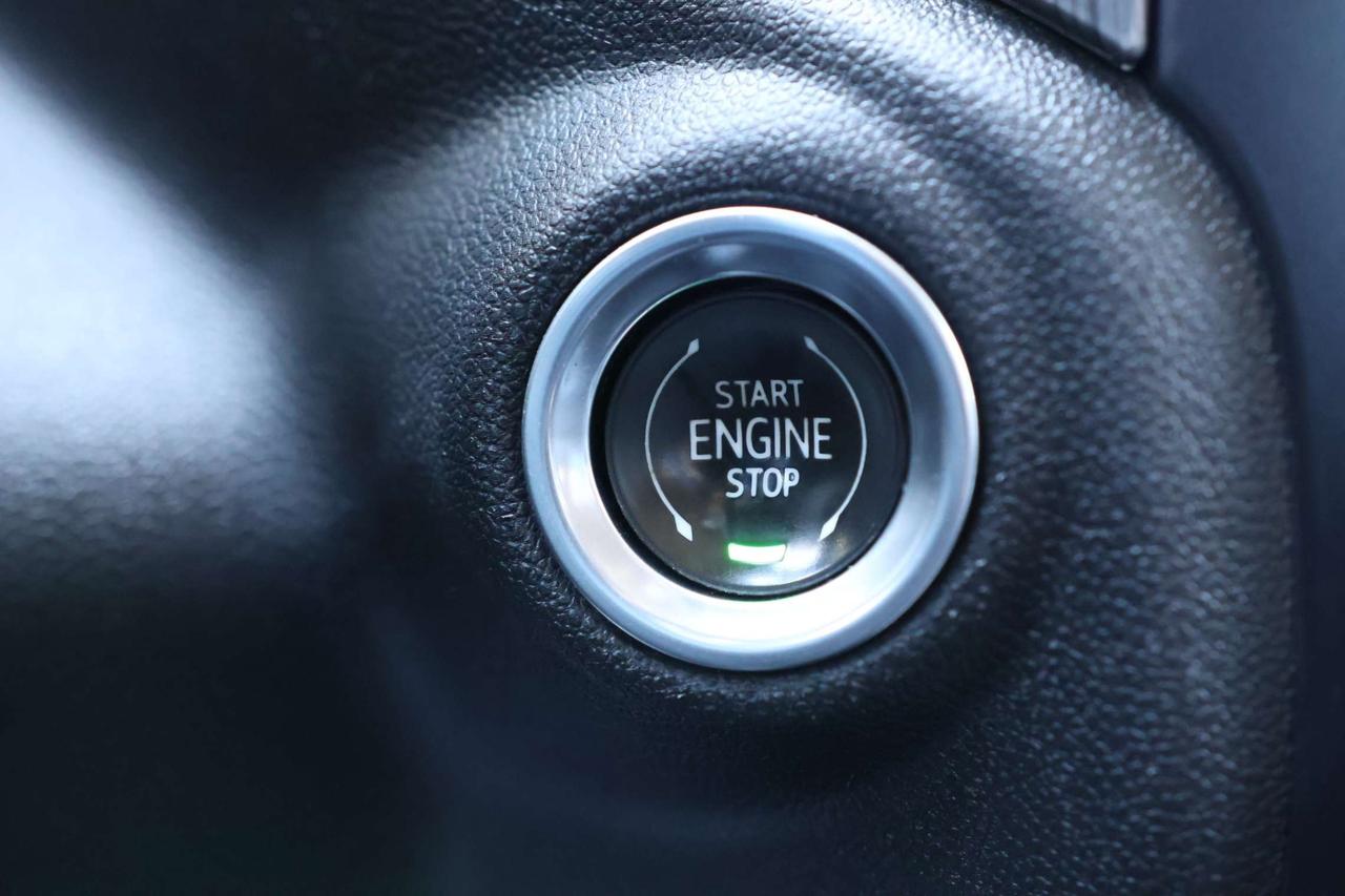 2019 GMC Sierra 1500 DENALI-5.3L-4WD-CREW CAB-R STARTER/360CAM/NAV/ADAPT CRUISE/BLIS/LANE ASSIST/HUD/LEATHER/H&C SEATS/SUNROOF/BLUETOOTH/BOSE/ Photo