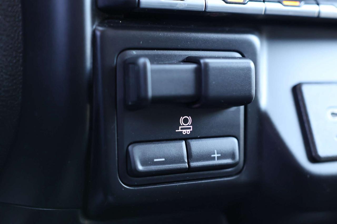 2019 GMC Sierra 1500 DENALI-5.3L-4WD-CREW CAB-R STARTER/360CAM/NAV/ADAPT CRUISE/BLIS/LANE ASSIST/HUD/LEATHER/H&C SEATS/SUNROOF/BLUETOOTH/BOSE/ Photo