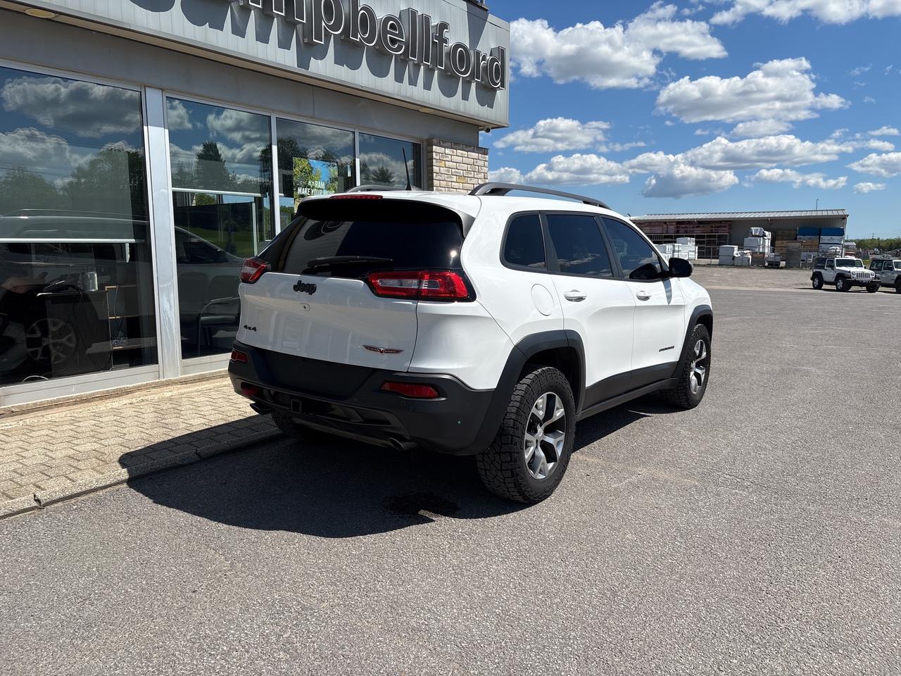 2017 Jeep Cherokee L PLUS PKG Photo