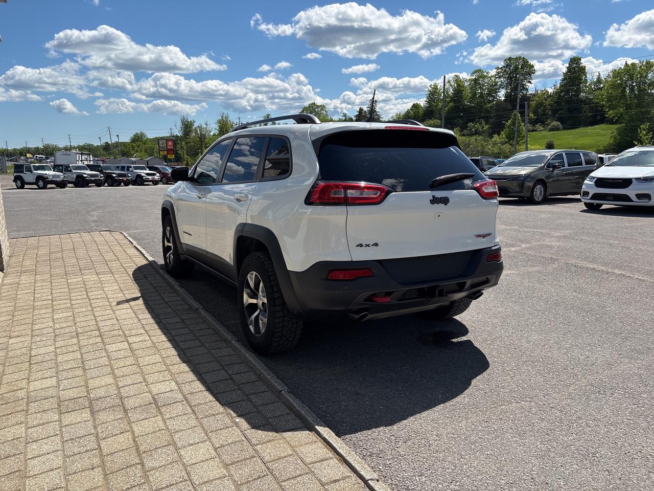 2017 Jeep Cherokee L PLUS PKG Photo