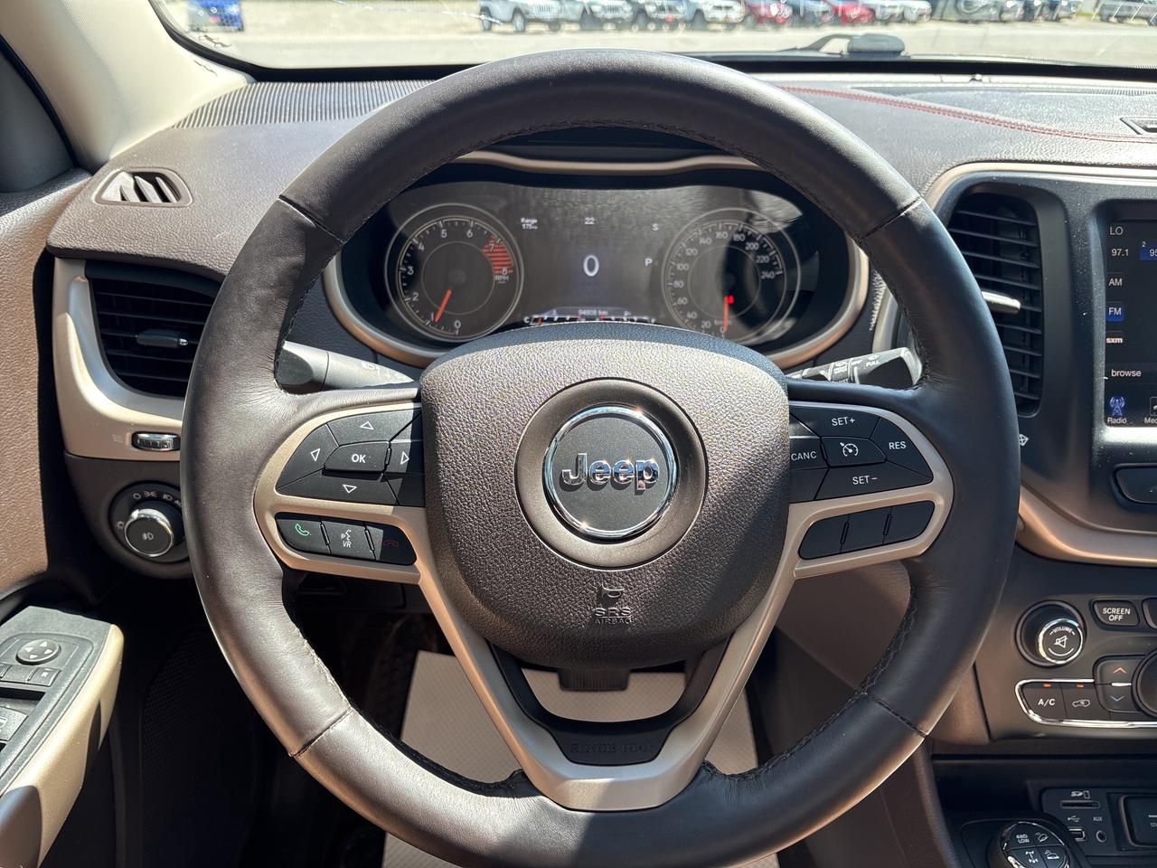 2017 Jeep Cherokee L PLUS PKG Photo