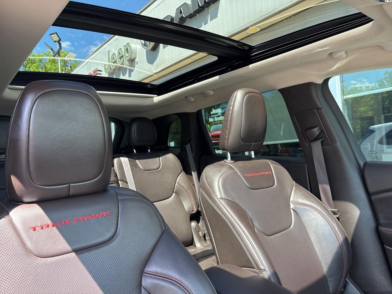 2017 Jeep Cherokee L PLUS PKG Photo