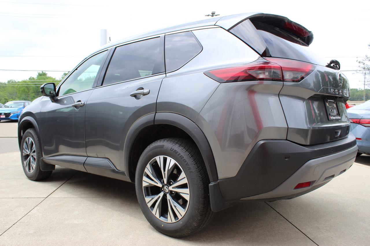 2021 Nissan Rogue SV Photo3