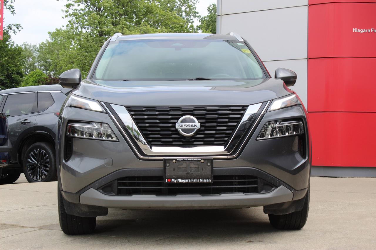 2021 Nissan Rogue SV Photo