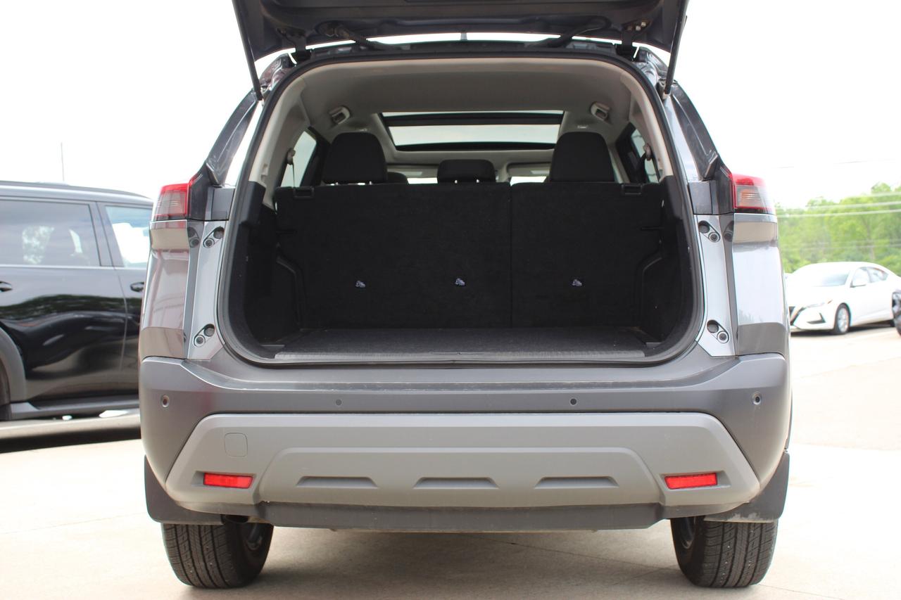 2021 Nissan Rogue SV Photo