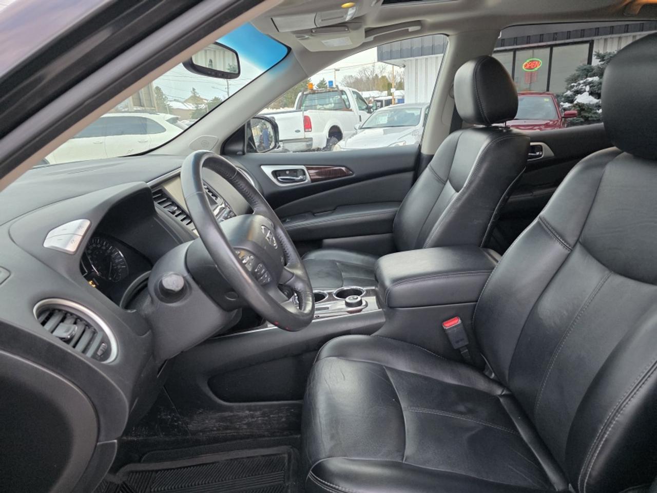2015 Nissan Pathfinder **CERTIFIED** S AWD Photo