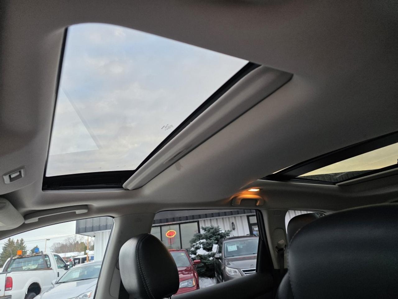 2015 Nissan Pathfinder **CERTIFIED** S AWD Photo