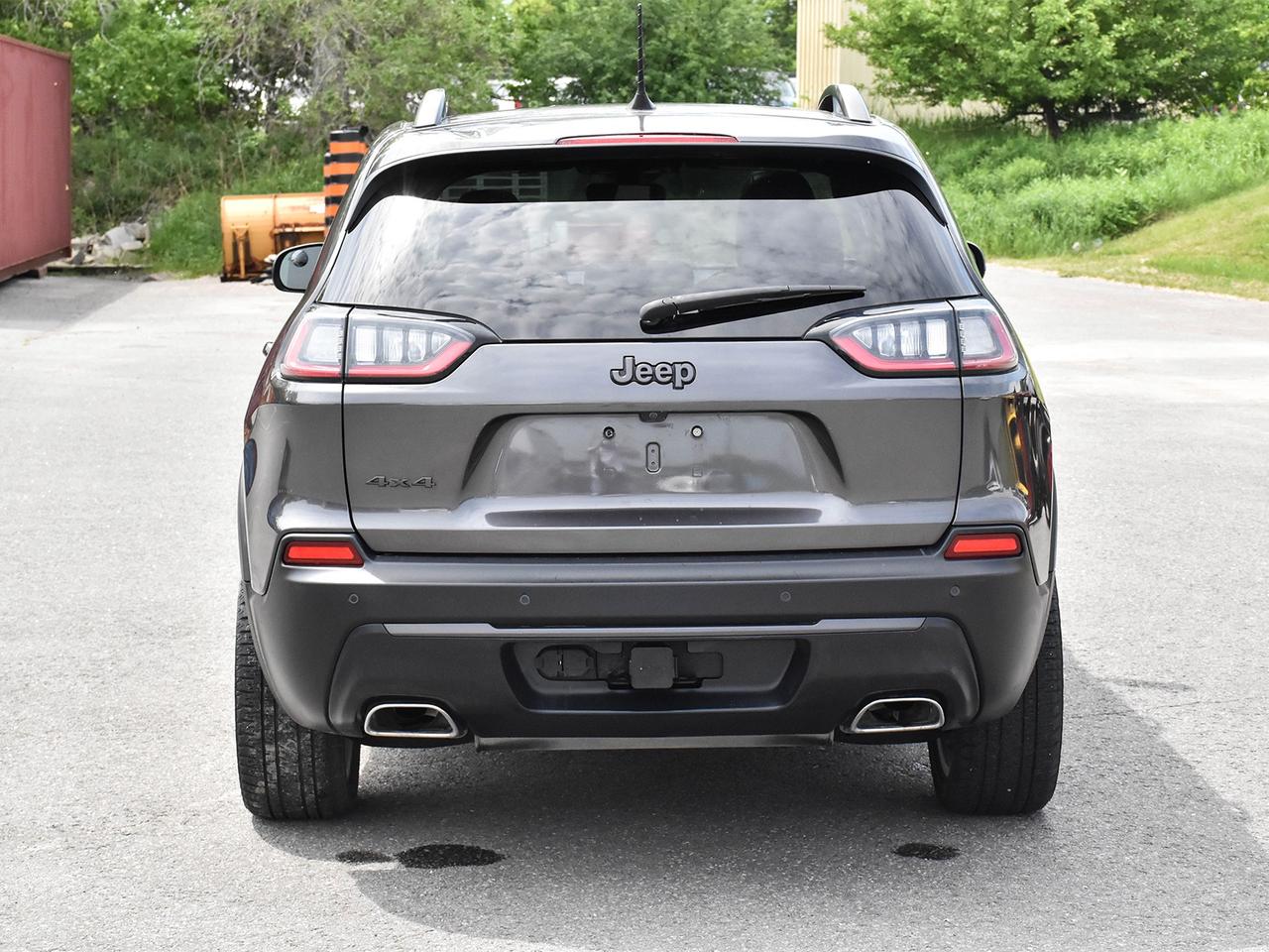 2021 Jeep Cherokee Altitude Photo4