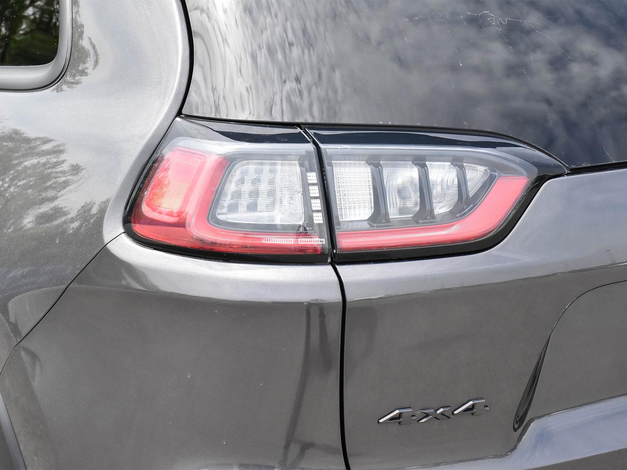 2021 Jeep Cherokee Altitude Photo