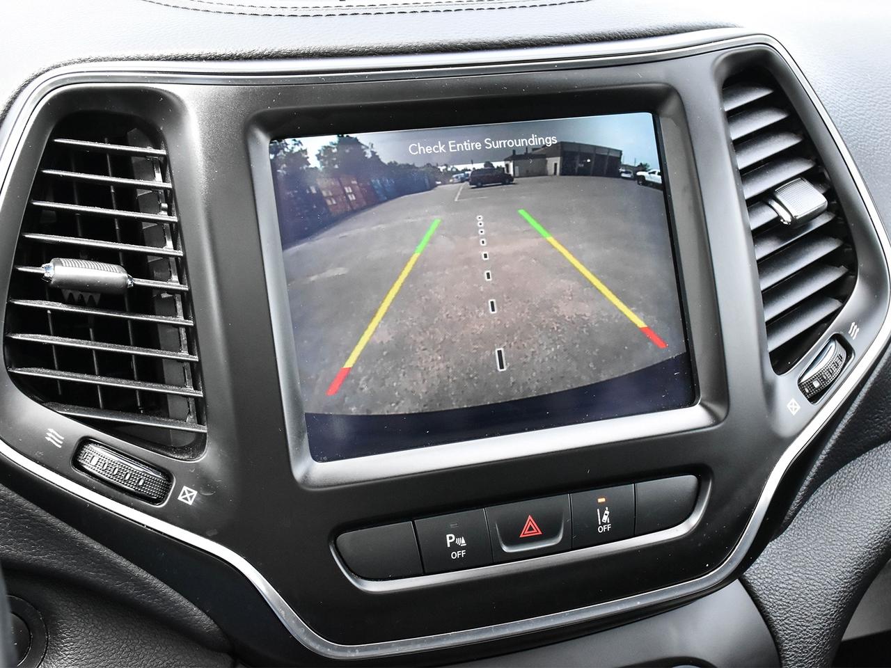 2021 Jeep Cherokee Altitude Photo