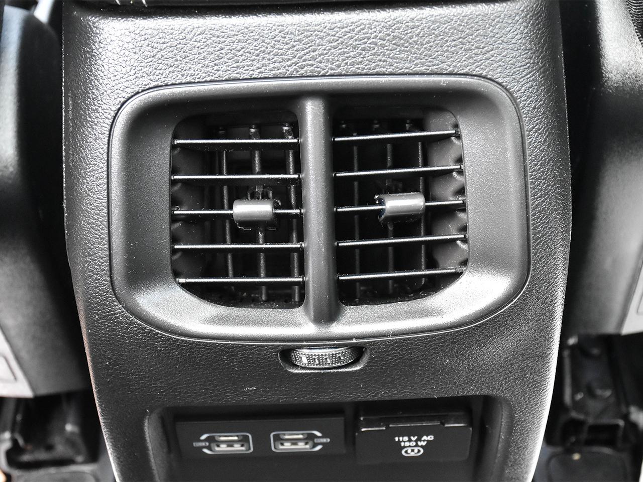 2021 Jeep Cherokee Altitude Photo
