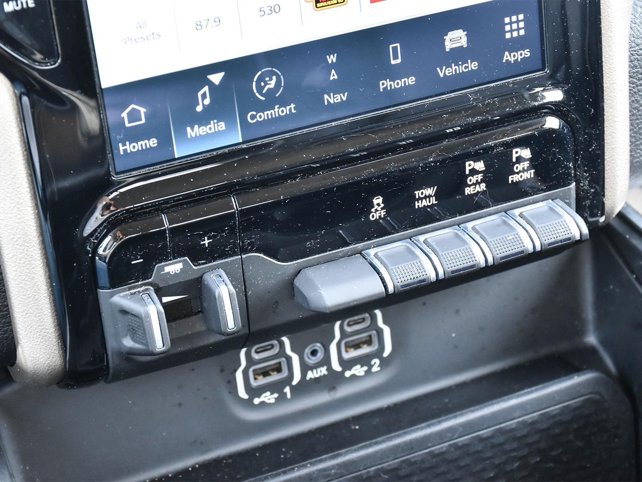 2022 RAM 1500 Laramie Photo