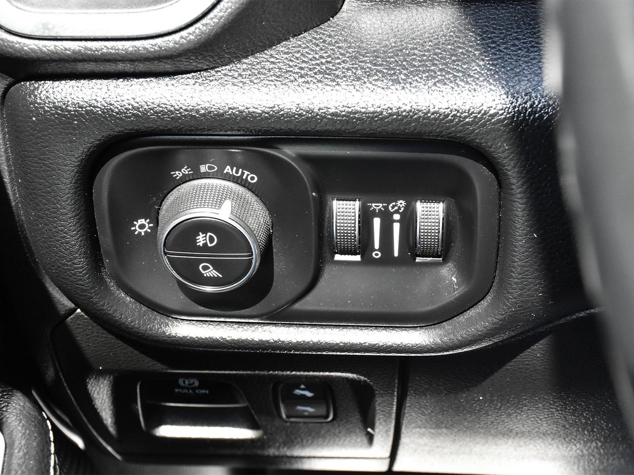 2022 RAM 1500 Laramie Photo
