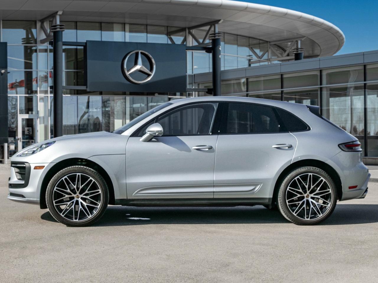 2023 Porsche Macan Premium Plus Package   Panoramic Roof System Photo