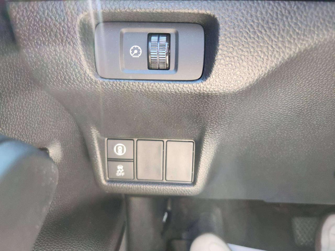 2022 Honda Civic BRAND NEW TIRES AND BRAND NEW BRAKES, SUNROOF, Photo