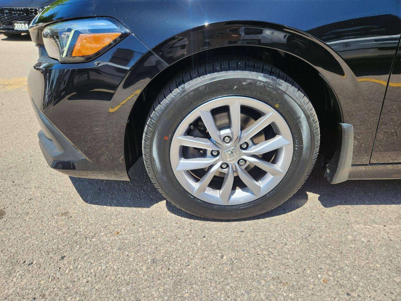 2022 Honda Civic BRAND NEW TIRES AND BRAND NEW BRAKES, SUNROOF, Photo