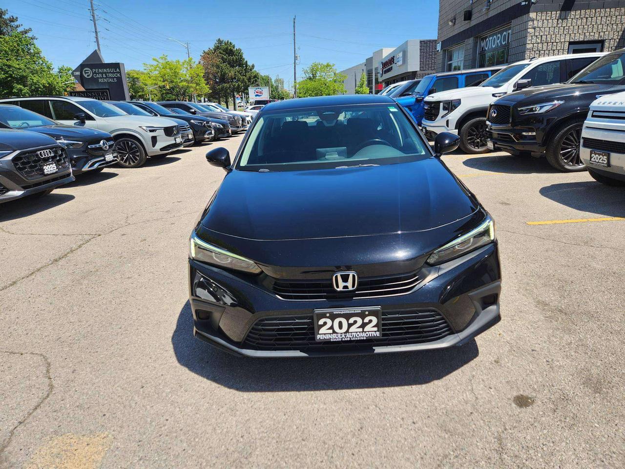 2022 Honda Civic BRAND NEW TIRES AND BRAND NEW BRAKES, SUNROOF, Photo
