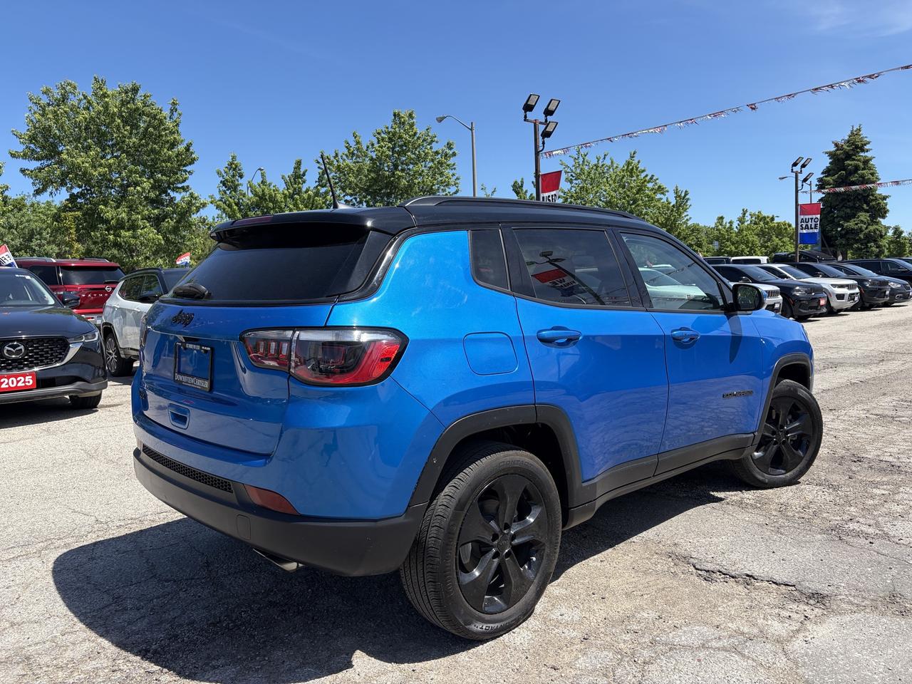 2021 Jeep Compass Altitude 4x4 w/Power Liftgate, NAV, Leather Photo